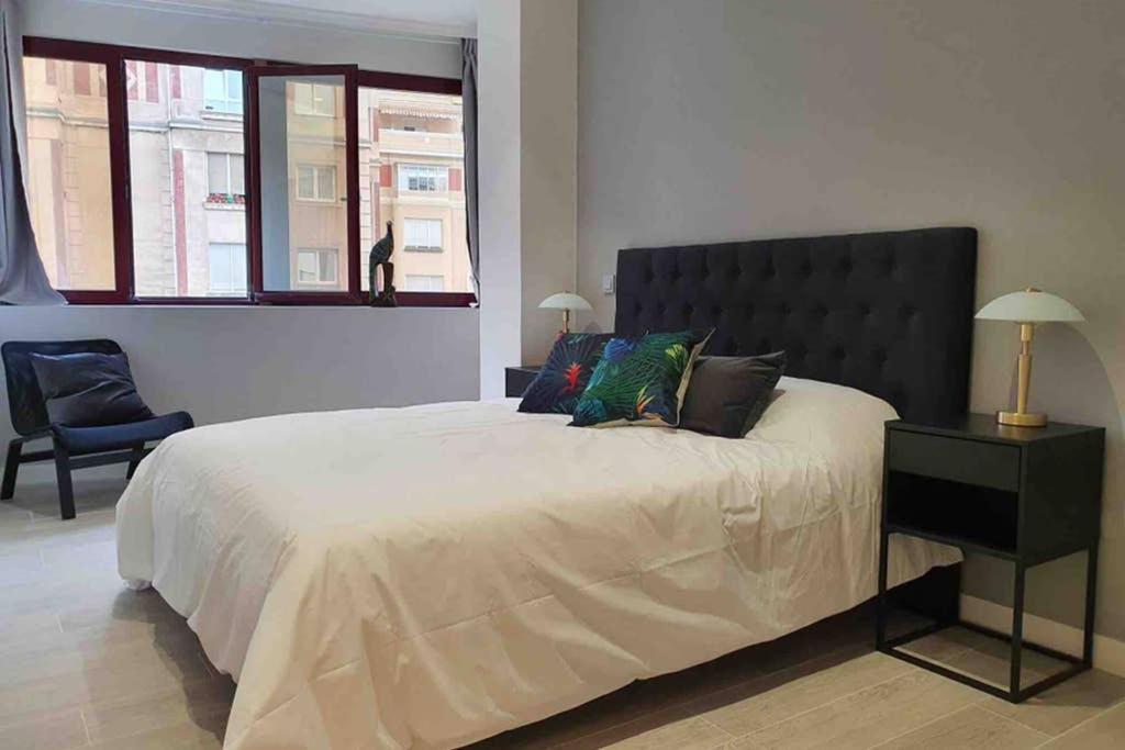 Miluisuites Loft And Spa Catedral. ซานตานเดร์ ภายนอก รูปภาพ